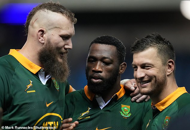 92043711-14078869-South_Africa_plan_to_unleash_a_primal_fury_against_England_when_-a-2_1731535716118.jpeg