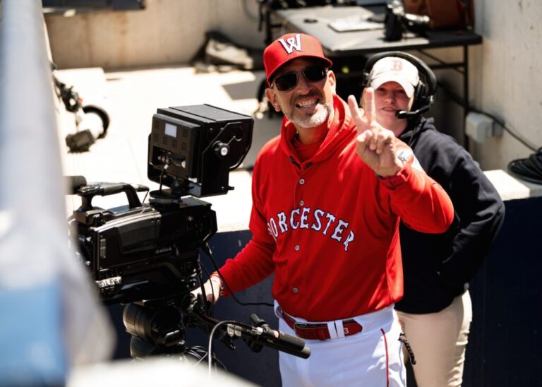 Jose_Flores_Red_Sox-1024x731.jpg