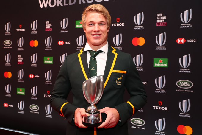 Pieter-Steph_du_Toit_World_Rugby_Player_Of_The_Year_award-.jpg