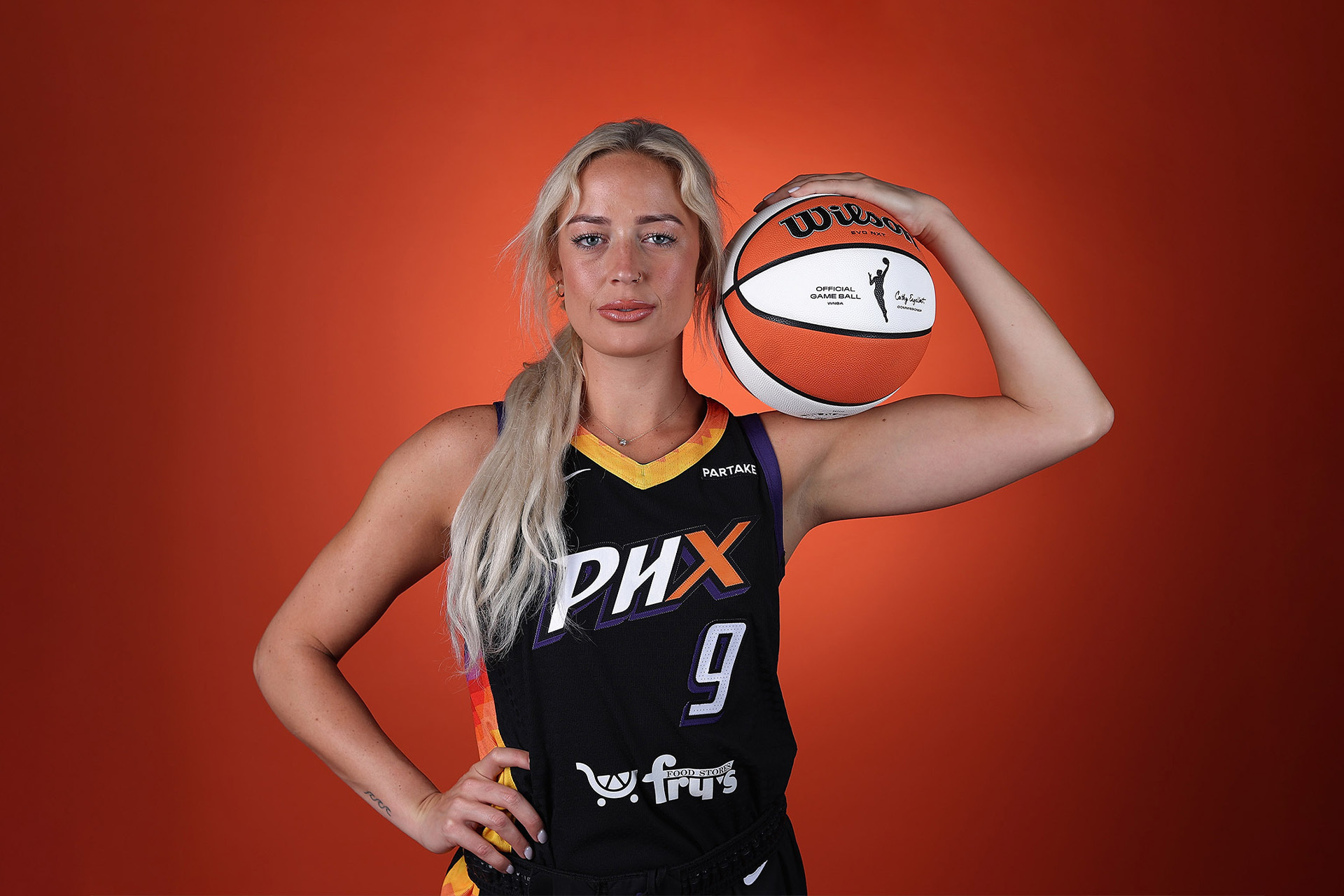SOPHIE-LEAD-1.jpg