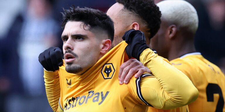 pedro-neto-wolves-2.jpg