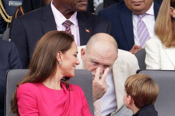 0_Mike-Tindall-and-Prince-Louis.jpg