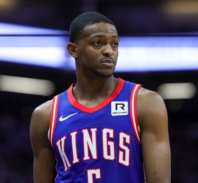 DeAaron-Fox-Trade-Rumors.jpg