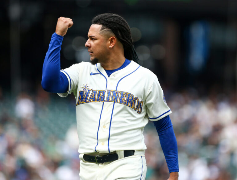 Luis_Castillo_Mariners-1024x779.jpg