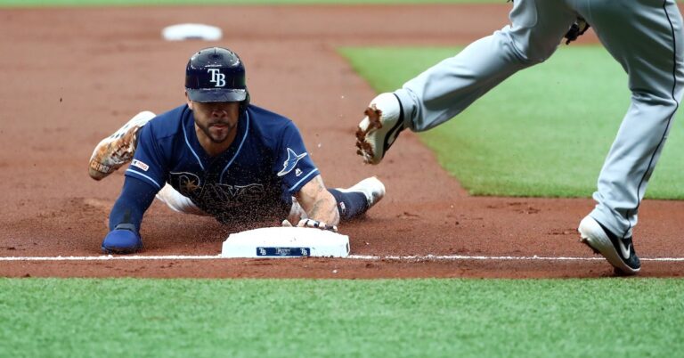 Tommy-Pham-Basestealing.jpg