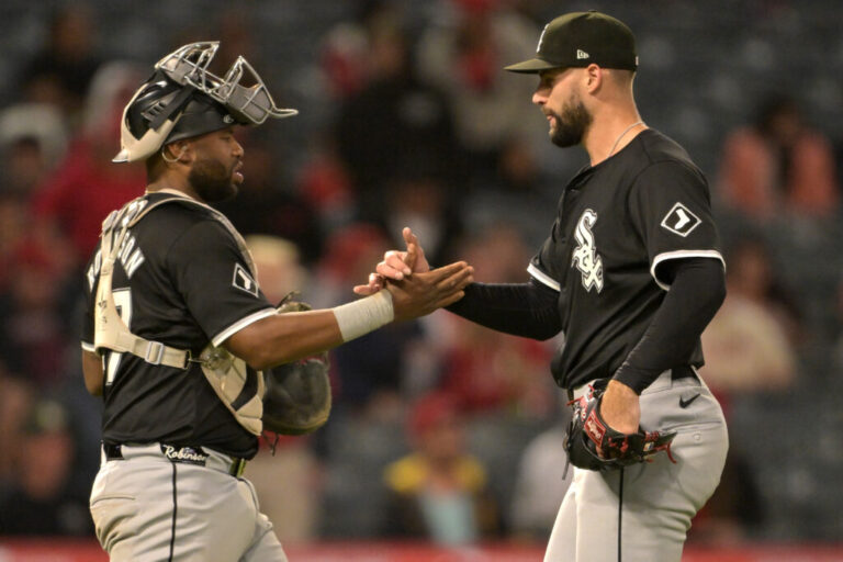 chuckie-robinson-catcher-white-sox-1024x683.jpg