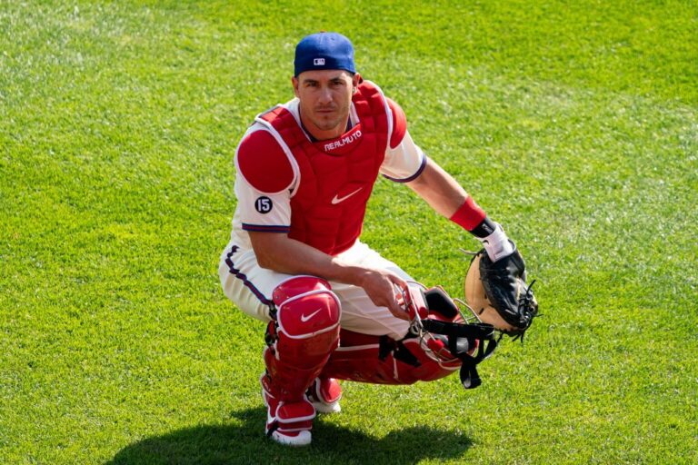 jt-realmuto-phillies-1024x683.jpg