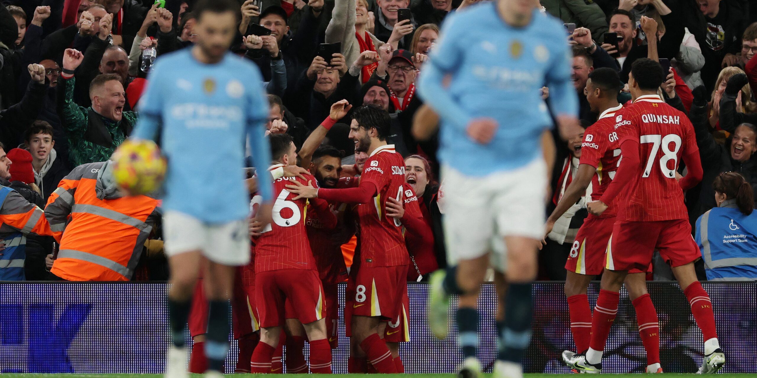 liverpool-players-celebrate-vs-manchester-city.jpg