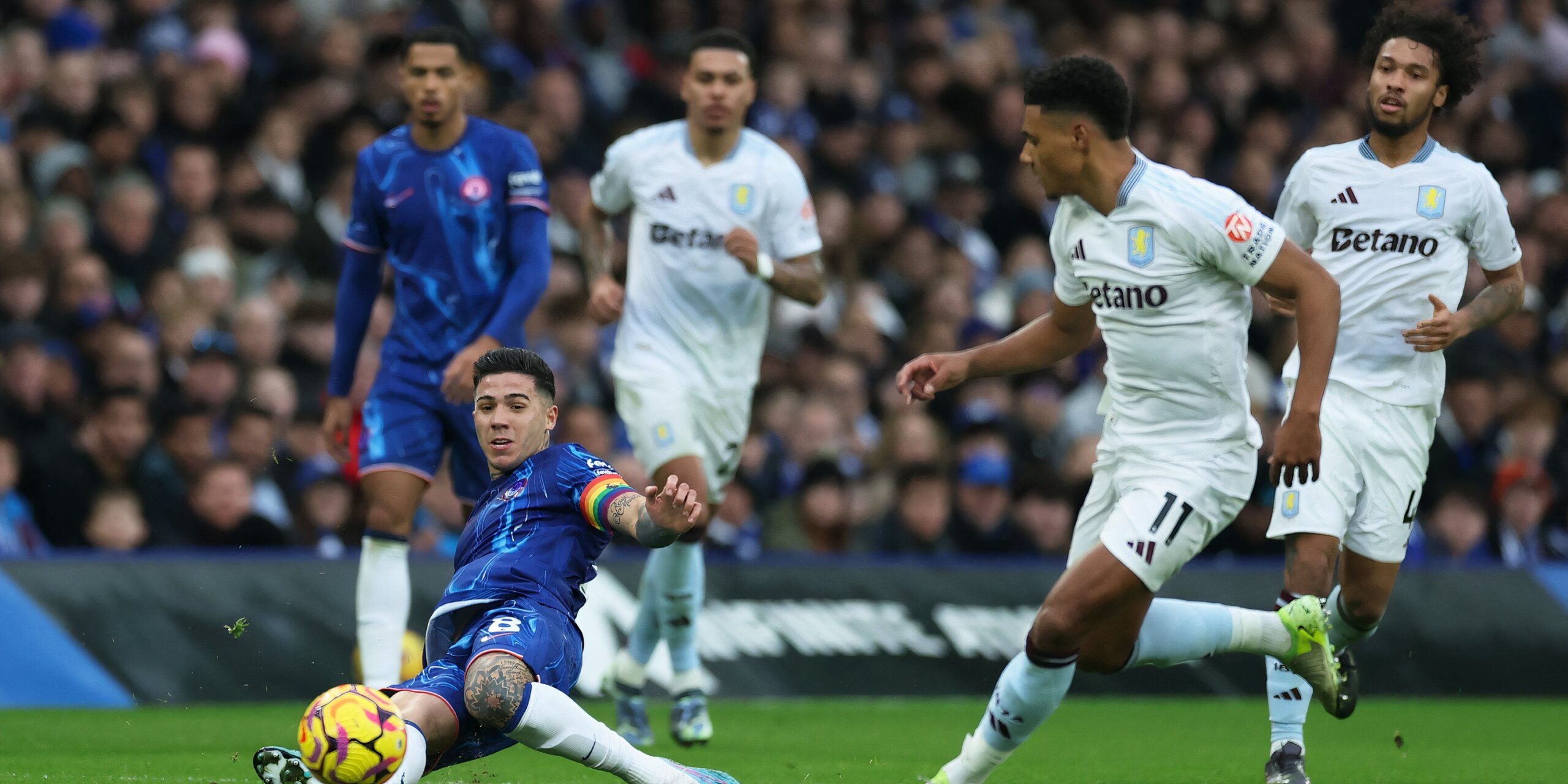 ollie-watkins-aston-villa.jpg