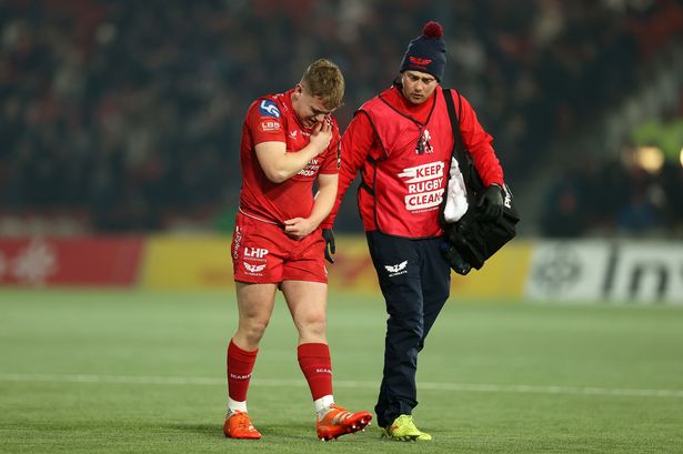 0_Gloucester-Rugby-v-Scarlets-Rugby-ERCCjpgjured.jpg