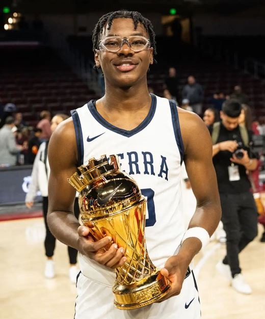 Bryce-James-Son-of-Lakers-Star-LeBron-James-Commits-to-Arizona.jpg