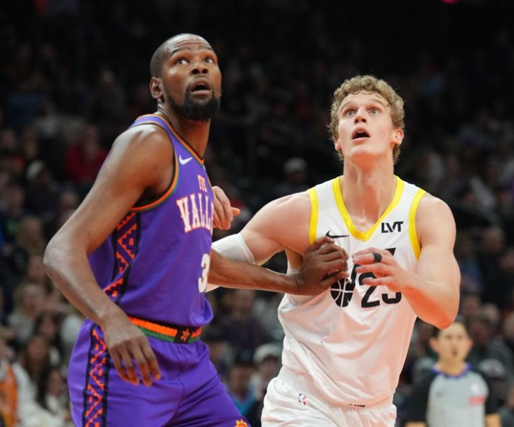 Suns-Trade-2031-First-Round-Pick-to-Jazz-for-3-First-Rounders.jpg