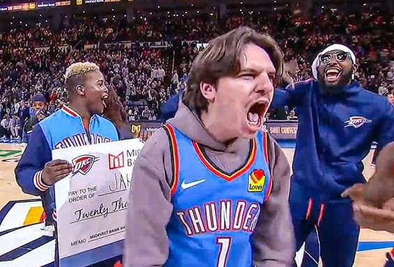 Thunder-Fan-Wins-20K-On-Half-Court-Shot-In-Mavericks-Game.jpg