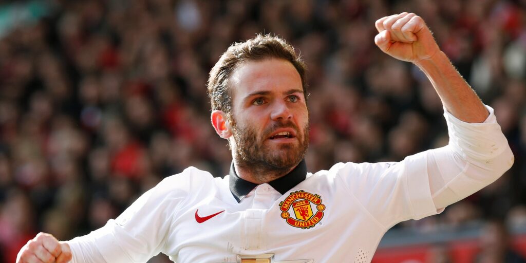 juan-mata-man-utd-anfield-premier-league.jpg