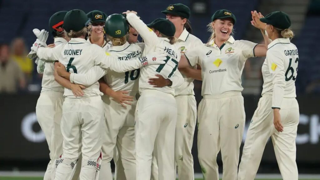 Australia-women-s-cricket-team.jpg