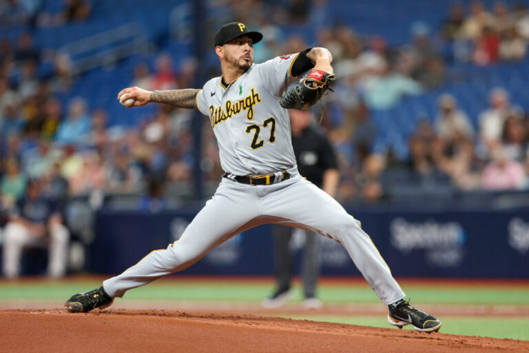 Vince_Velasquez_Pirates-1024x683.jpg