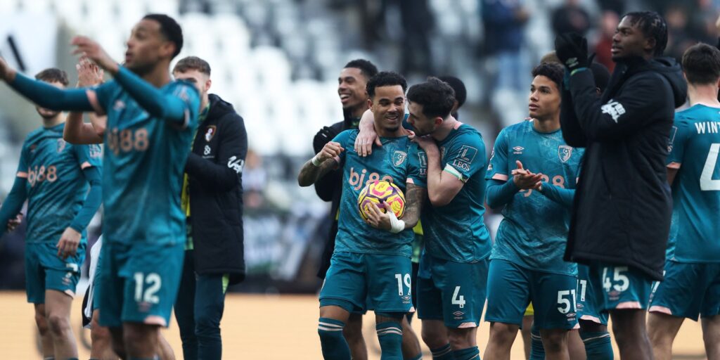 bournemouth-s-justin-kluivert-celebrates-with-the-match-ball-and-teammates-after-the-match.JPG