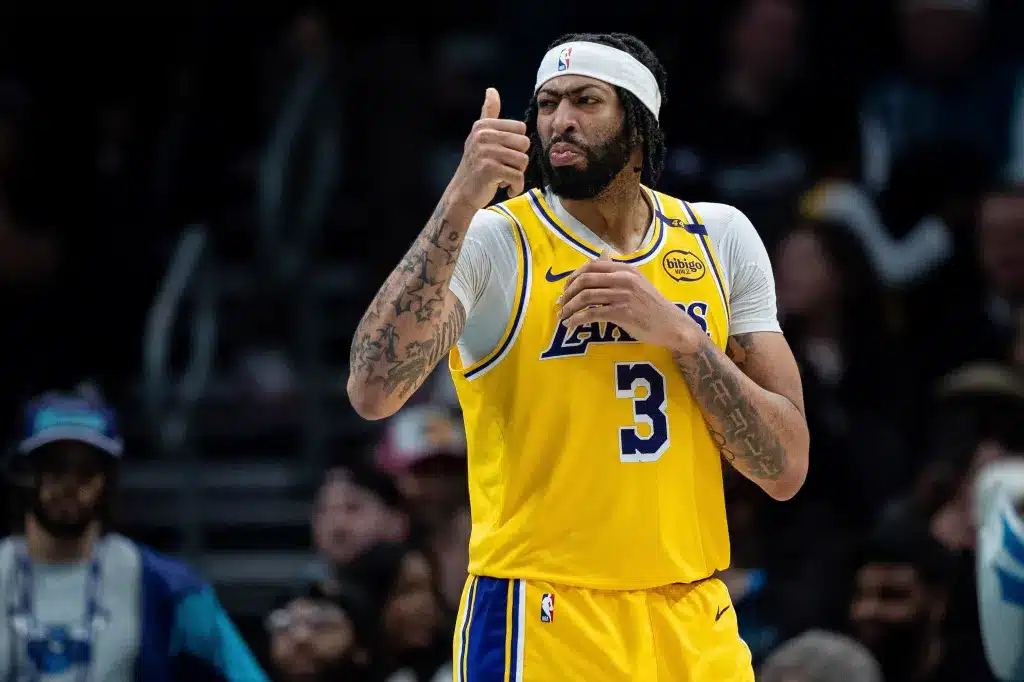 los-angeles-lakers-forward-anthony-97468851_eb9299.jpg.webp.webp