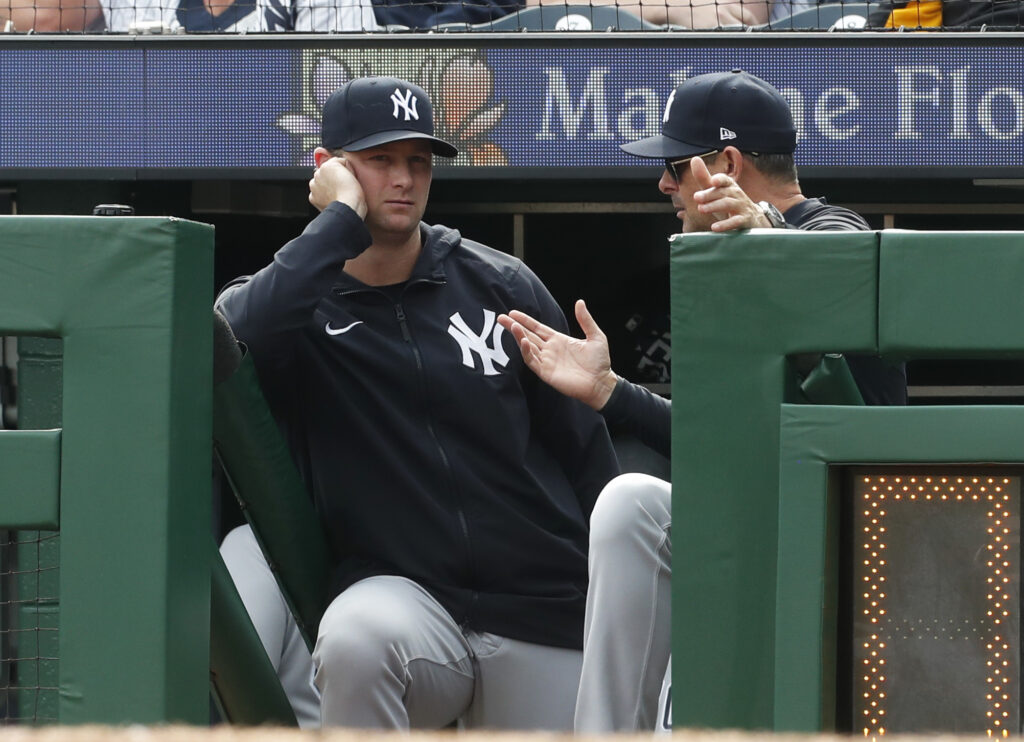 Gerrit_Cole_Aaron_Boone_Yankees-1024x742.jpg