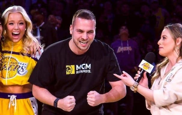 Lakers-Fan-To-Pay-Off-Wedding-After-Winning-100K-On-Half-Court-Shot.jpg