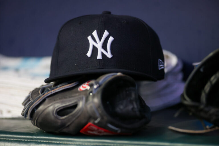 YankeesHat-generic-1024x683.jpg