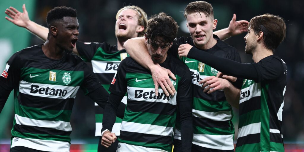 sporting-cp-s-francisco-trincao-celebrates-scoring-their-first-goal-with-ousmane-diomande-viktor-gyo.jpeg