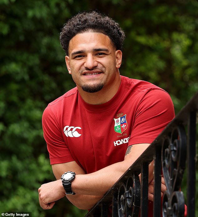 98537457-14728295-Scotland_captain_Sione_Tuipulotu_can_t_wait_to_tour_his_homeland-m-2_1747673829219.jpeg