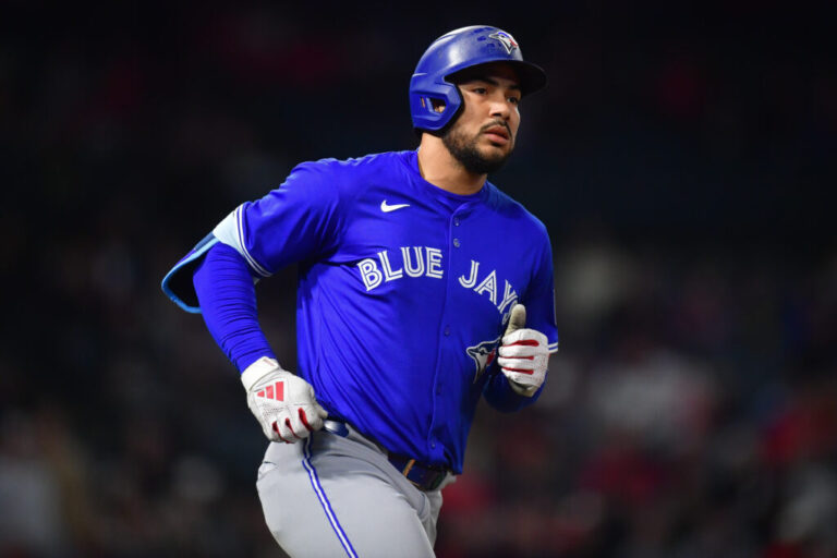 Anthony_Santander_Blue_Jays-1024x683.jpg