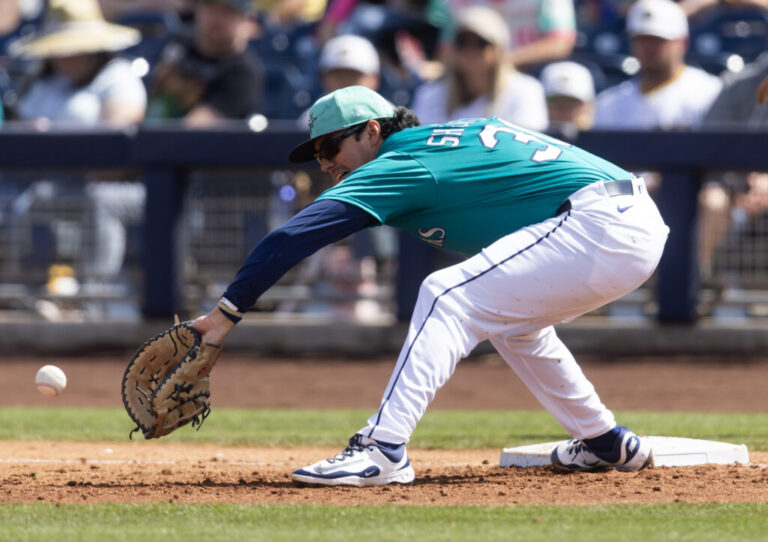 Austin_Shenton_Mariners-1024x722.jpg