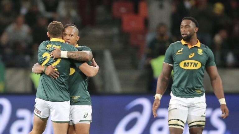 Curwin-Bosch-Elton-Jantjies-19-August-2017-Richard-HuggardGallo-Images-e1748151532893.jpg