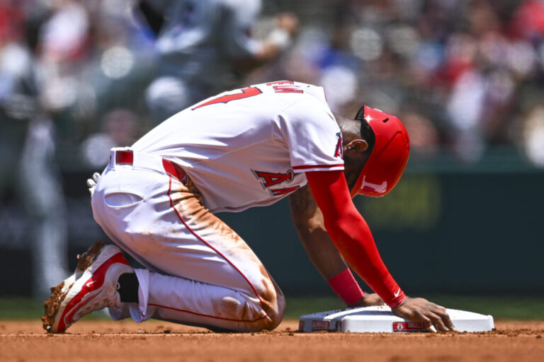 Tim_Anderson_Angels-1024x683.jpg