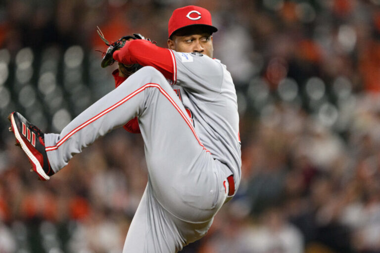alexis-diaz-reds-1024x683.jpg
