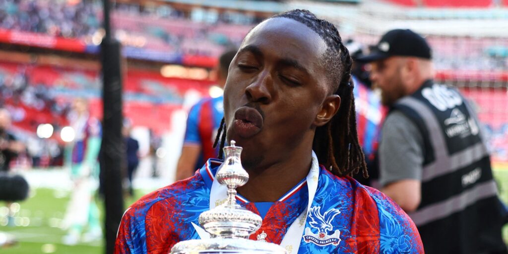 crystal-palace-s-eberechi-eze-celebrates-with-the-trophy-after-winning-the-fa-cup.JPG
