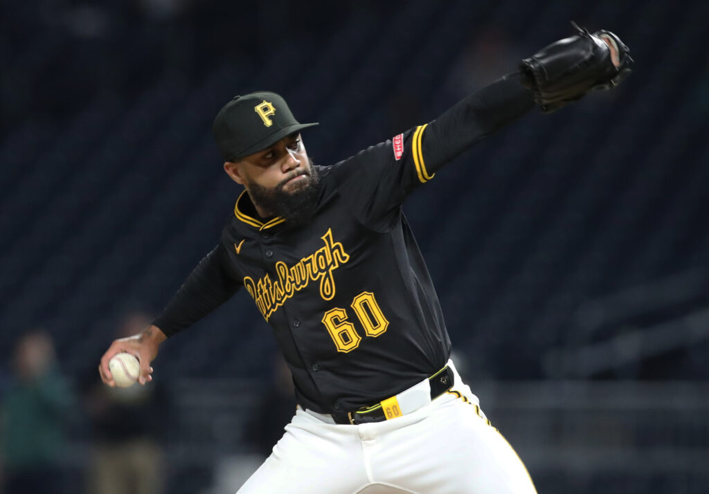 dennis-santana-pittsburgh-pirates-1024x714.jpg