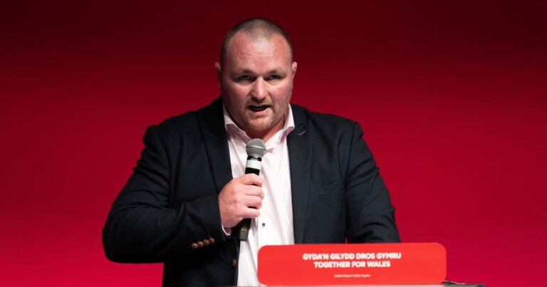 0_Former-Welsh-rugby-player-Ken-Owens-speaking-at-Welsh-Labour-conference.jpg