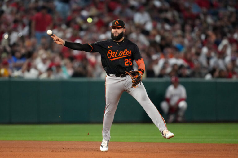 Emmanuel_Rivera_Orioles-1024x683.jpg