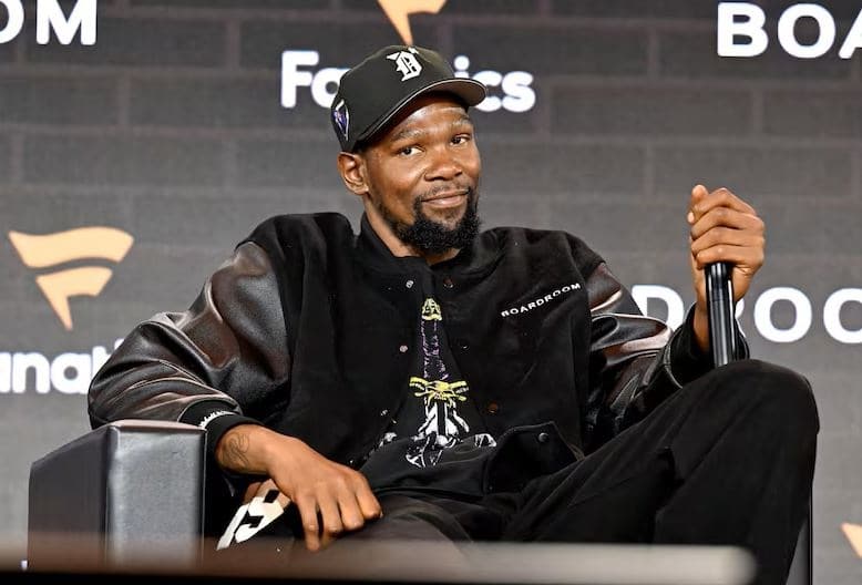Kevin-Durant-Reportedly-Wants-To-Retire-With-Rockets.jpg