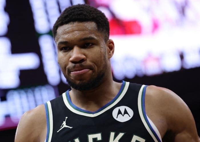 Rockets-Trade-Rumors-Giannis-Antetokounmpo-Remains-Top-Target.jpg