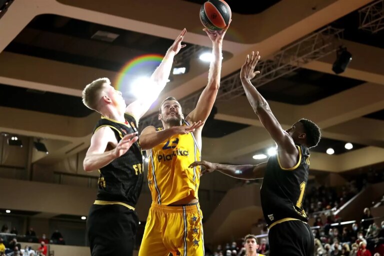 ante-zizic-maccabi-playtika-tel-aviv-eb21.jpg
