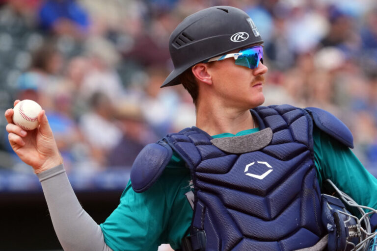 blake-hunt-mariners-catcher-1024x683.jpg