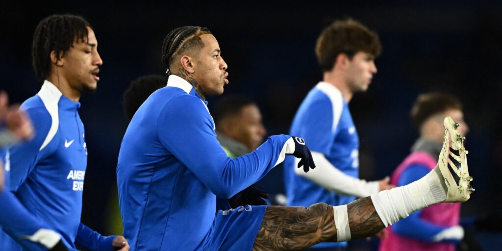 brighton-hove-albion-s-igor-julio-during-the-warm-up-before-the-match.JPG