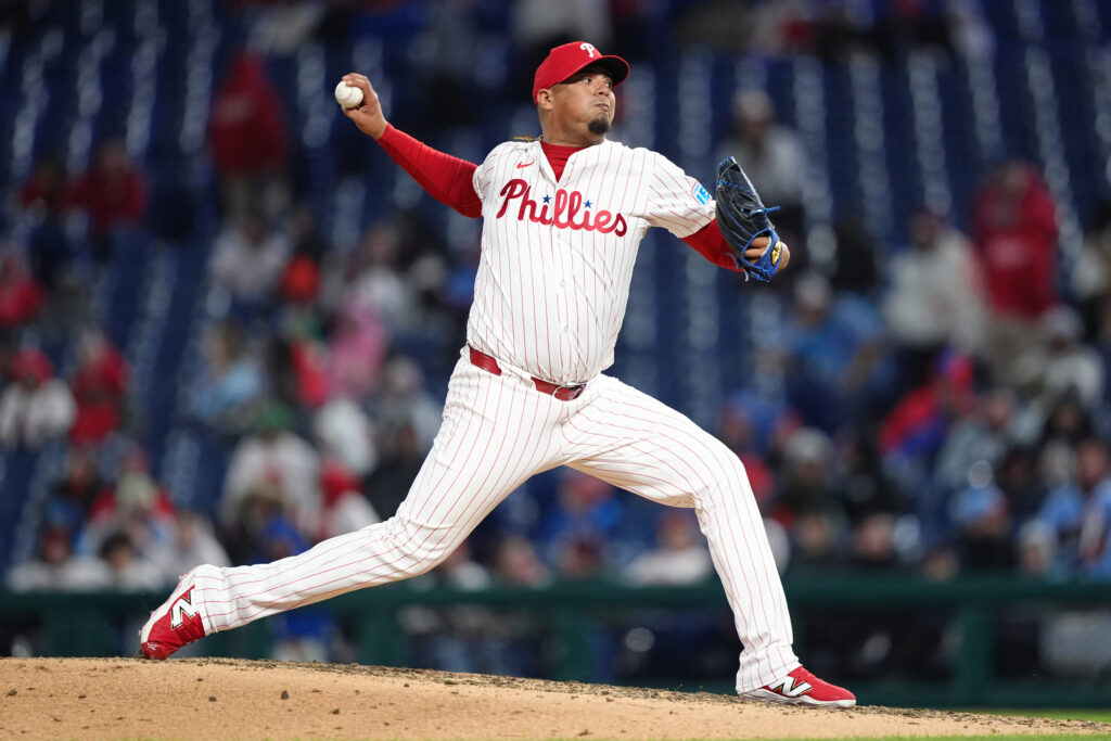 carlos-hernandez-phillies-1024x683.jpg