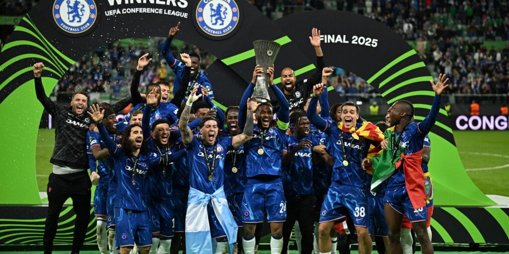 chelsea-s-reece-james-lifts-the-trophy-as-he-celebrates-with-teammates-1.JPG