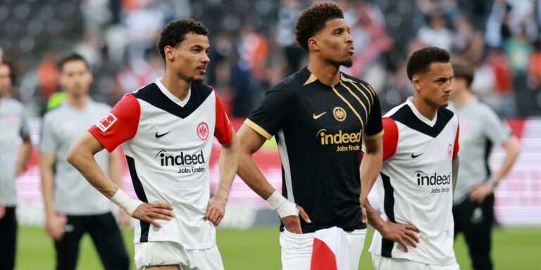 hugo-ekitike-frankfurt-man-utd.jpg