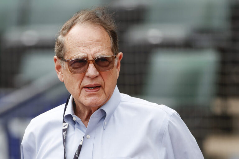 jerry-reinsdorf-white-sox-owner-1024x682.jpg