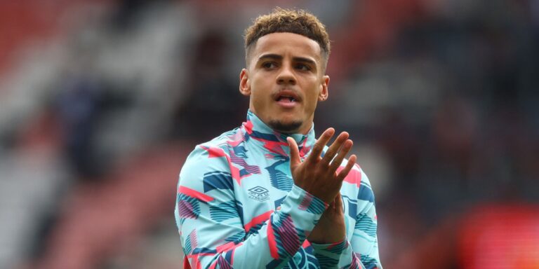 max-aarons-transfer-gossip-leeds-united-djed-spence-tottenham-hotspur-farke.jpg
