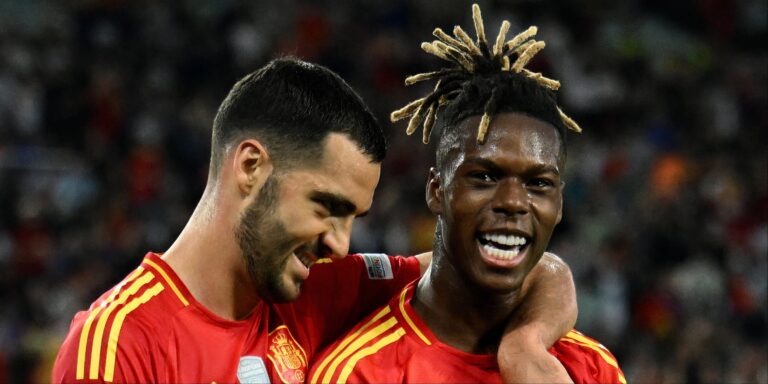 nico-williams-mikel-merino-spain.jpg