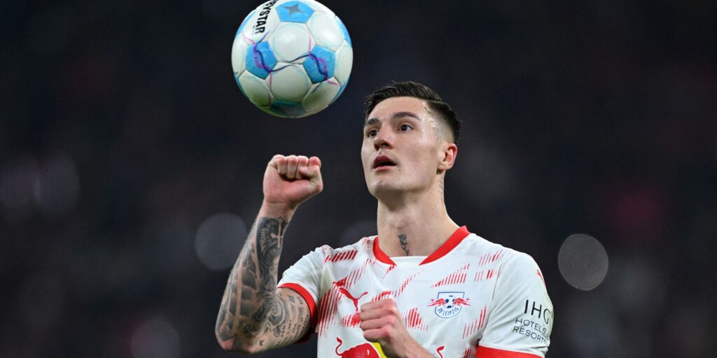 rb-leipzig-s-benjamin-sesko-before-taking-a-penalty.JPG