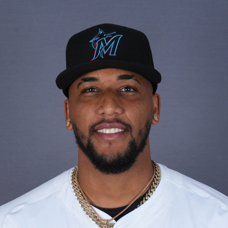 robinson-pina-marlins-1024x1024.jpg
