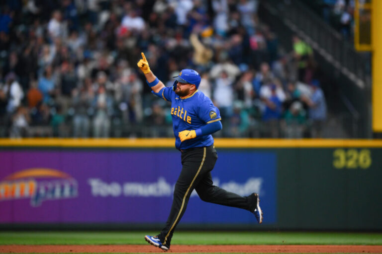rowdy-tellez-mariners-1024x683.jpg